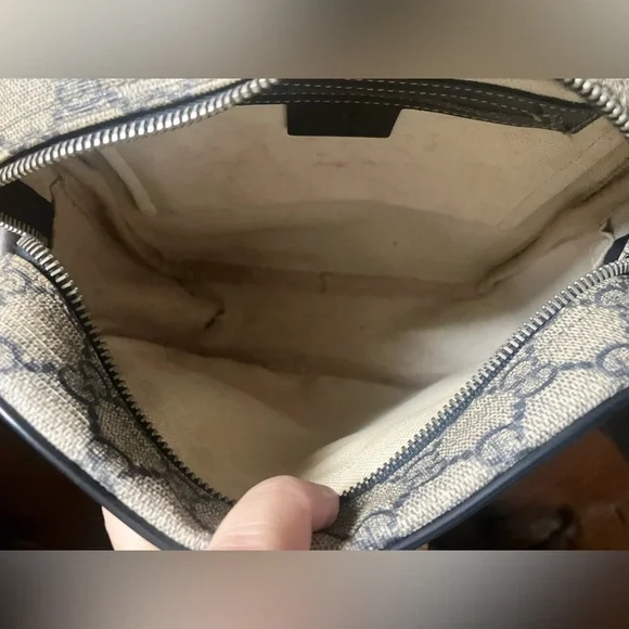 Authentic Gucci Supreme Dark Navy Crossbody bag - Picture 12 of 15